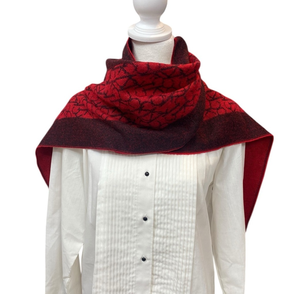 CALVIN KLEIN Red and Black Fringe Knit Logo Scarf  74" x 11" - Picture 4 of 6